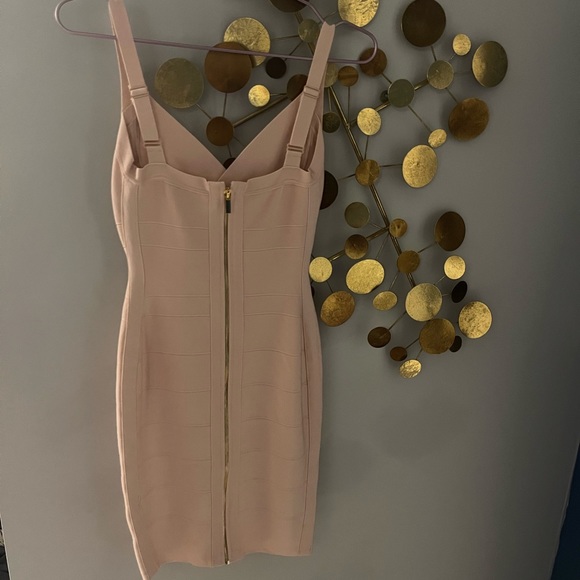 NWOT Babaton Dress - Aritzia - Picture 2 of 3